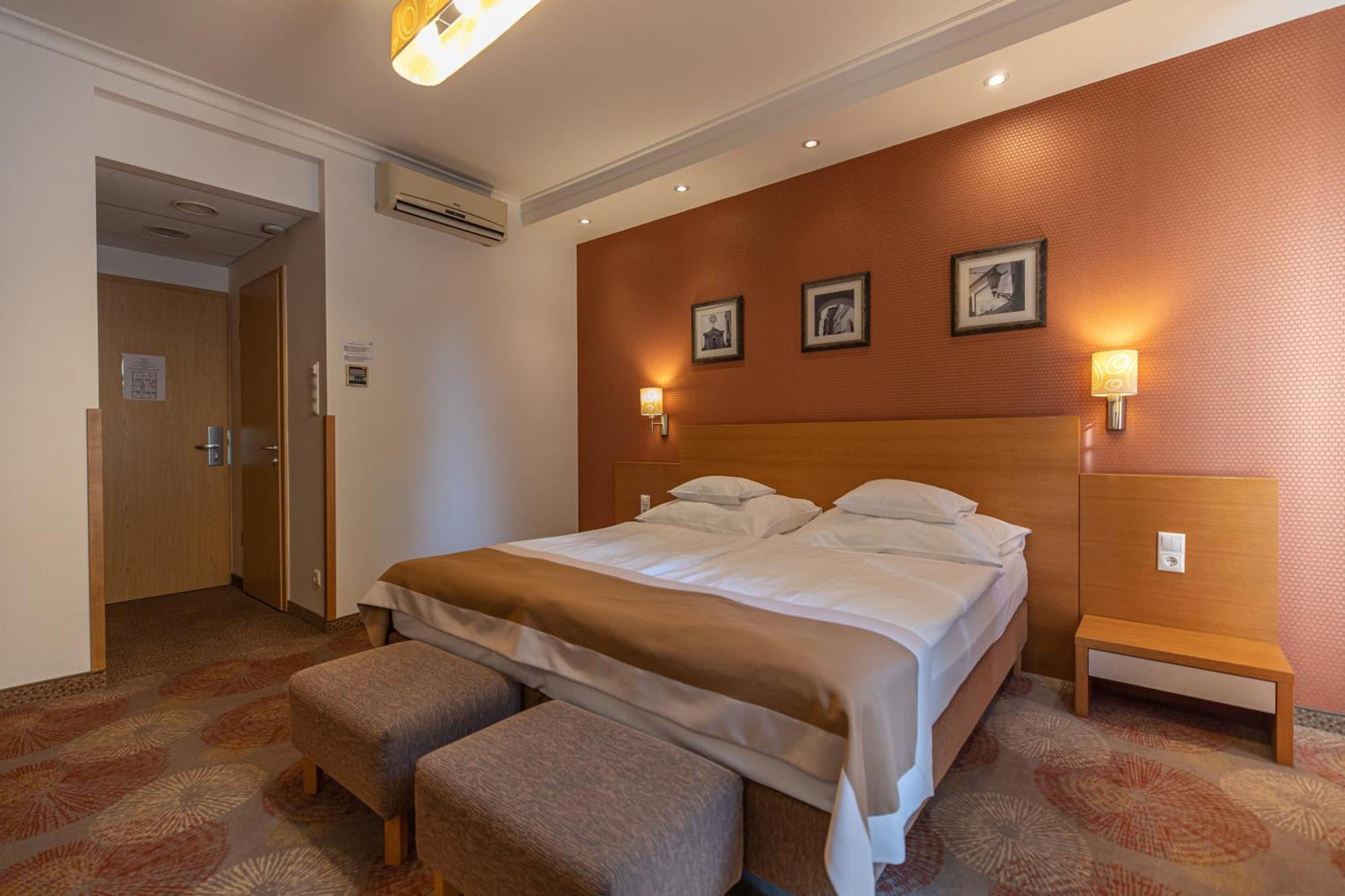 City Hotel Miskolc Kültér fotó