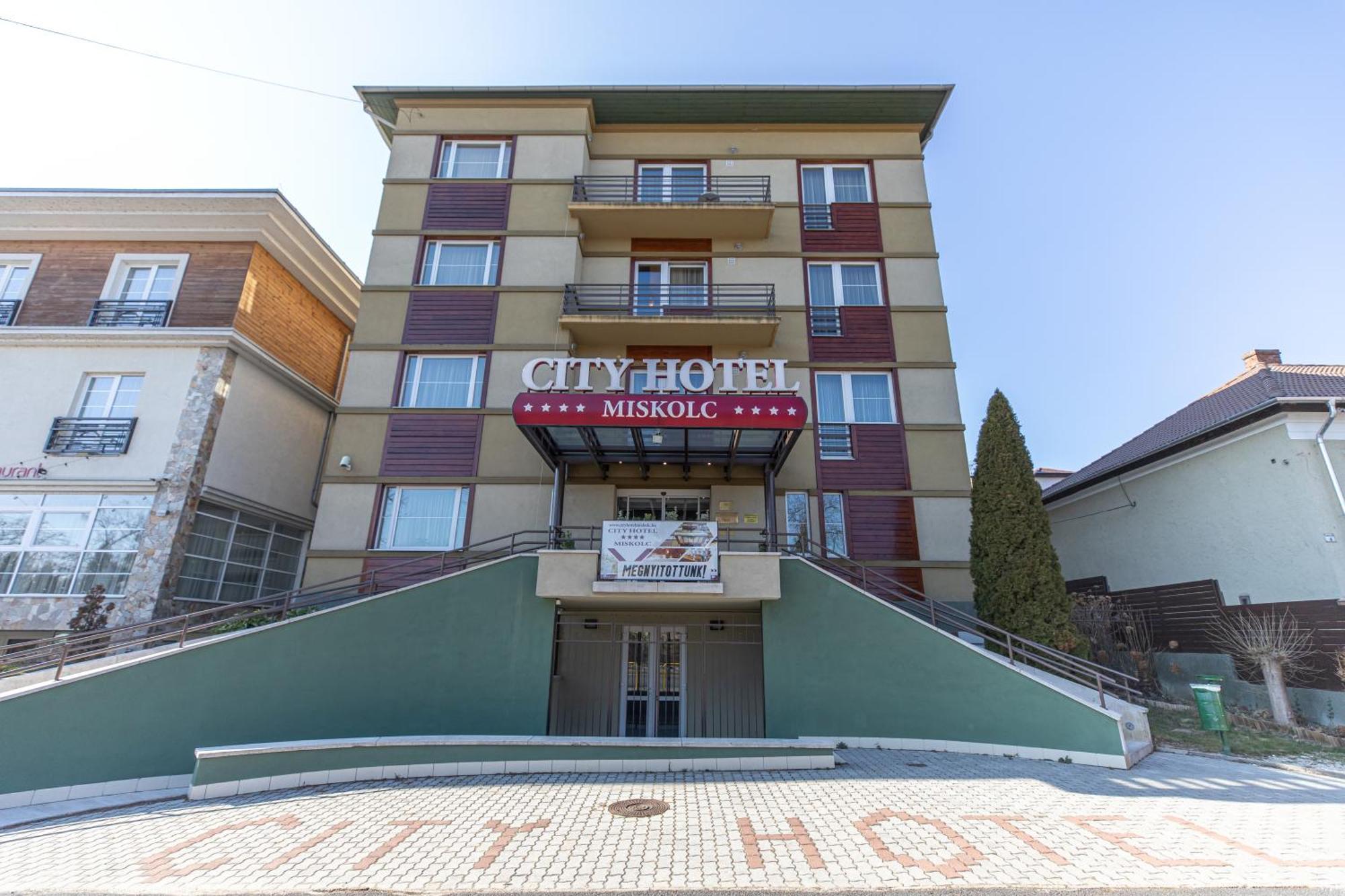 City Hotel Miskolc Kültér fotó